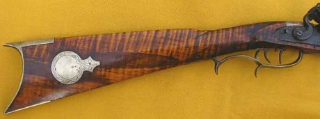 O lo que es lo mismo, Fusil (yo prefiero esta palabra para estas armas de avancarga) de Kentucky de llave 10