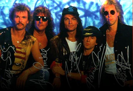 hola si quisiera saber cuales creen que fueron los mejores albums de esta banda.

1:blackout
2:love 110