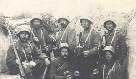 Hace unos días encontré por casualidad en una web extranjera un arma a la venta que hacía muchos años 40