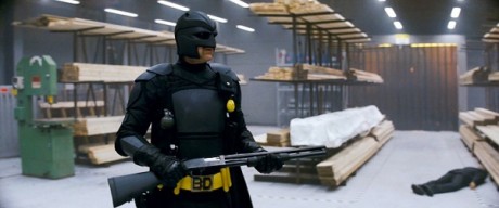 Compañeros,

En vista de las ganas de algunos (Elcafe, Wilcow, Vrakk, etc) por adivinar armas de películas 100