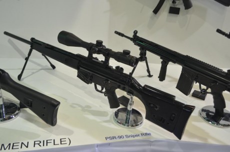https://www.pof.gov.pk/

armas:
https://www.pof.gov.pk/ProductsList.aspx

No creo que la calidad sea similar 00