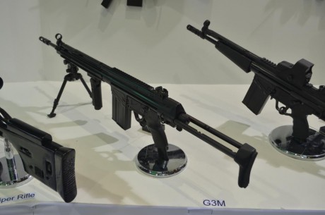 https://www.pof.gov.pk/

armas:
https://www.pof.gov.pk/ProductsList.aspx

No creo que la calidad sea similar 10