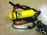 Dispongo de dos equipos de respiracion de bomberos MSA sin utilizar, espaldera , mascara y botella. 400 01