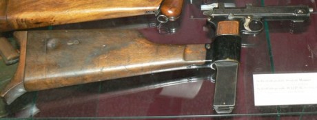 Hace unos días encontré por casualidad en una web extranjera un arma a la venta que hacía muchos años 41