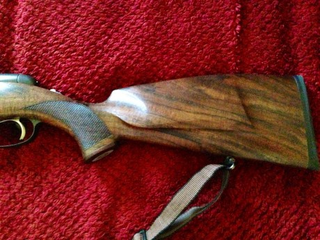 Hola amigos, tengo ocasion de hacerme con este rifle y calibre, me gustaria me dierais opinion sobre el 52