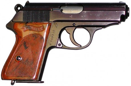 Hace unos días encontré por casualidad en una web extranjera un arma a la venta que hacía muchos años 111