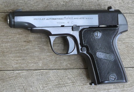Hace unos días encontré por casualidad en una web extranjera un arma a la venta que hacía muchos años 11