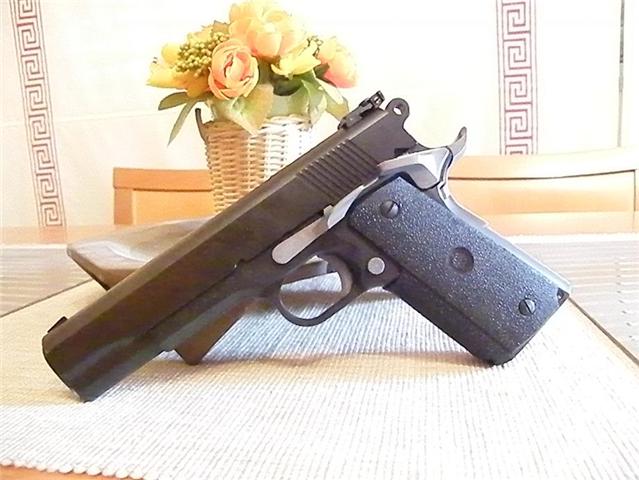 Me gusta esta pistola y le veo muchas posibilidades.

He leido mucho sobre que con lo que se puede gastar 110