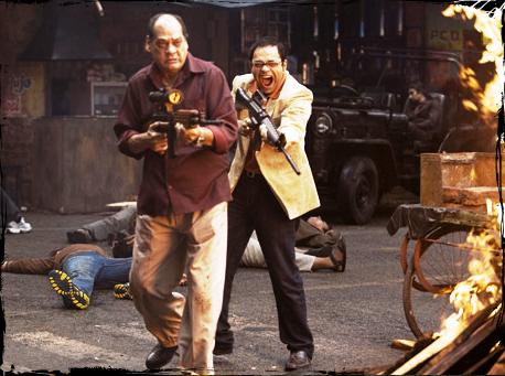 Compañeros,

En vista de las ganas de algunos (Elcafe, Wilcow, Vrakk, etc) por adivinar armas de películas 160