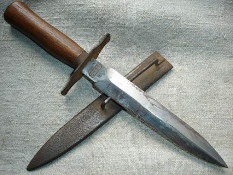 Hace unos días encontré por casualidad en una web extranjera un arma a la venta que hacía muchos años 10