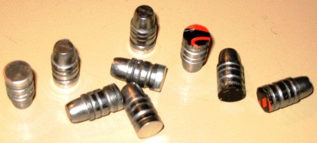 Ayer recibí procendente de Ebay un aparatejo curioso que sirve para fabricar gaschecks partiendo de chapa 110