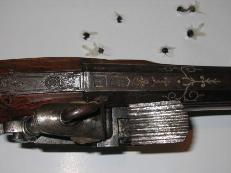 Lo que os pongo, es una escopeta de niño hecha por los Reales Arcabuceros de Madrid, con llave a la española, 02