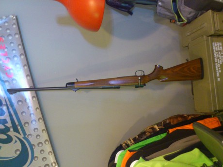Buenos pues ala ya esta abierto el hilo del rifle incomprendido.
Pongo las fotos como lo tengo de momento, 02