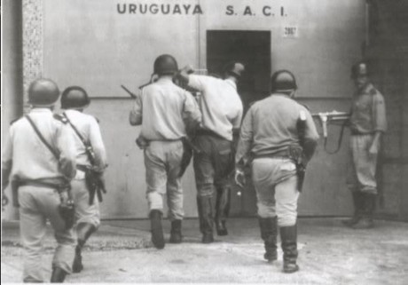 Hace unos días encontré por casualidad en una web extranjera un arma a la venta que hacía muchos años 71