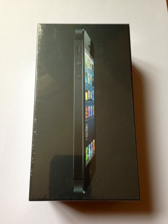 Vendo Iphone 5  16gb nuevo negro de orange, caja sin desprecintar. 500€ gastos de envio incluidos.
No 00