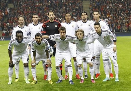 Por primera vez en 111 años de historia, 10 extranjeros y un jugador español en la alineación del Real 00
