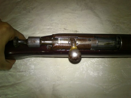 estimados amigos:
Hace unas semanas compre un rifle a bala calibre 22, se nota que es muy antiguo pero 161