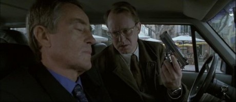 Compañeros,

En vista de las ganas de algunos (Elcafe, Wilcow, Vrakk, etc) por adivinar armas de películas 130