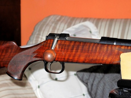 Buenos pues ala ya esta abierto el hilo del rifle incomprendido.
Pongo las fotos como lo tengo de momento, 131