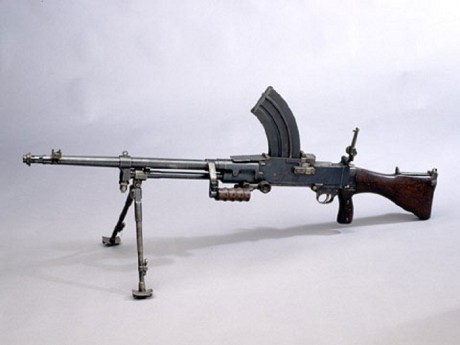 Hace unos días encontré por casualidad en una web extranjera un arma a la venta que hacía muchos años 111