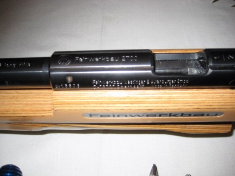 Hola, vendo carabina 22 LR Feinwerkbau 2700 Universal  culata de madera. 1100 euros más portes.La carabina 20