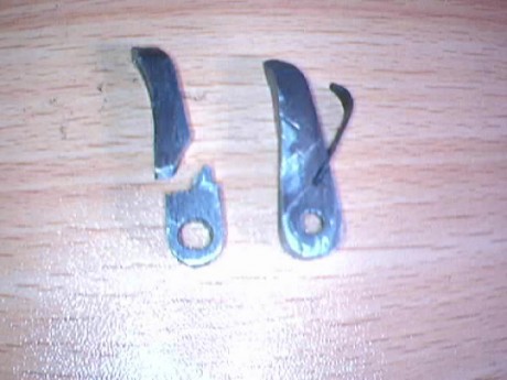 Se me ha roto el dedo elevador del tambor del colt navy de pietta, voy a ver si soy capaz de hacerme uno 91