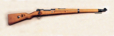 Hace unos días encontré por casualidad en una web extranjera un arma a la venta que hacía muchos años 60
