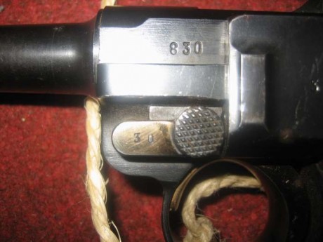 *VENDIDA*
Hola a todos,

Vendo una Luger P08 modelo Mauser S/42 de 1936. Calibre 9 mm Parabellum. Como 31