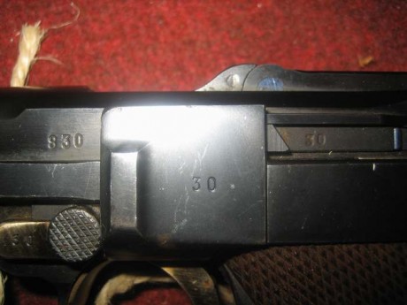 *VENDIDA*
Hola a todos,

Vendo una Luger P08 modelo Mauser S/42 de 1936. Calibre 9 mm Parabellum. Como 30