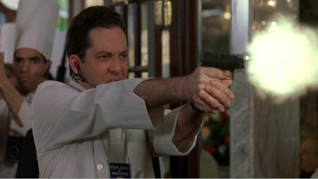 Compañeros,

En vista de las ganas de algunos (Elcafe, Wilcow, Vrakk, etc) por adivinar armas de películas 30