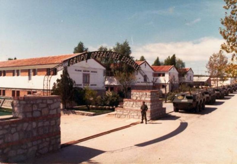 Buenos Días:

Como no fui capaz de encontrar el hilo del mismo nombre, en el que ya habia algunos buenos 00