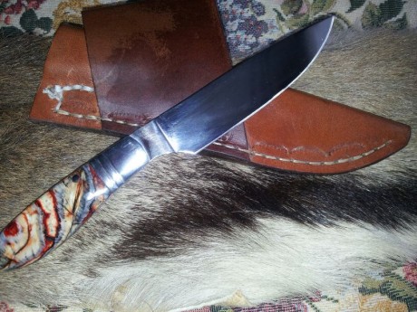 Pues cuando estuve en casa de Paco, en Orcera, me quedé prendado de esta pieza que estaba a medio acabar. 00