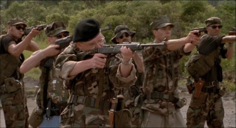Compañeros,

En vista de las ganas de algunos (Elcafe, Wilcow, Vrakk, etc) por adivinar armas de películas 110