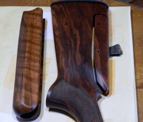 buenas tardes estoy intentado terminar las madera de mi escopeta al aceite ,lo cual despues de varias 40