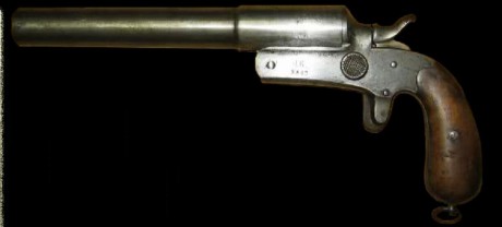 Hace unos días encontré por casualidad en una web extranjera un arma a la venta que hacía muchos años 71