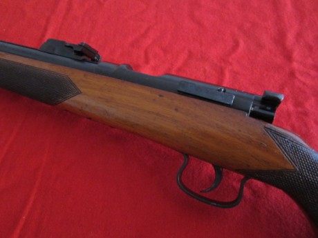 Vendo carabina española Tauler calibre 22 long Rifle,poco se puede decir de ella pues es un trozo de nuestra 01