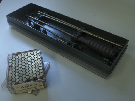Un conocido vende su carabina del .22 por haber dejado la afición. Es una Brno 581, semiautomática. Carabina 10