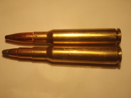 hola,hoy he abierto una caja de reminton core lokt del calibre 7x57 y entran bien en la recamara del rifle,pero 141