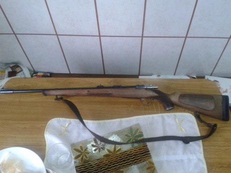 Hola compañeros, haber que me podéis decir sobre este rifle. Es un Winchester 8x57 y poco mas os puedo 02