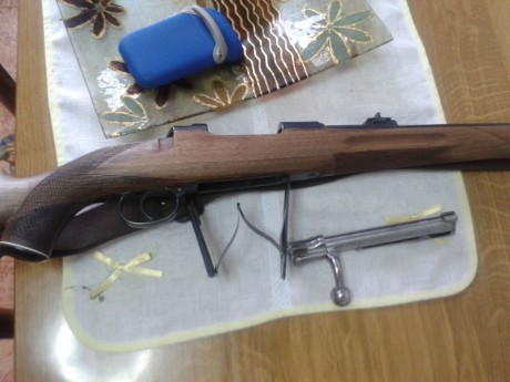 Hola compañeros, haber que me podéis decir sobre este rifle. Es un Winchester 8x57 y poco mas os puedo 21