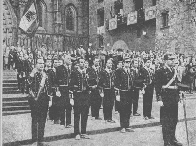 Vamos a intentar hacer un tema con fotos historicas y curiosas de las FFCCS, S.P. y F.A.S.

Saludos. 160