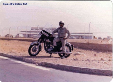 Vamos a intentar hacer un tema con fotos historicas y curiosas de las FFCCS, S.P. y F.A.S.

Saludos. 00