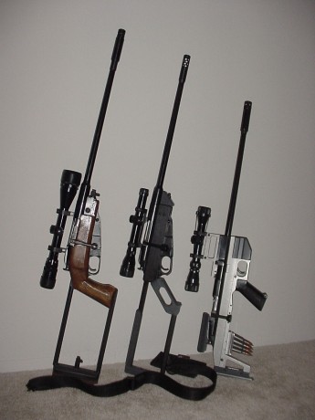 Hola compañeros

Buscando un freno de boca para mi Mosin me he encontrado con las fotos de un tipo que 00