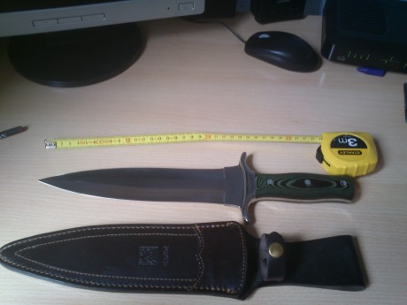me han dado este cuchillo y la verdad que no lo huso pues ya tengo el mio.puede que lo venda.Me puede 01