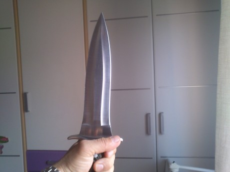 me han dado este cuchillo y la verdad que no lo huso pues ya tengo el mio.puede que lo venda.Me puede 10
