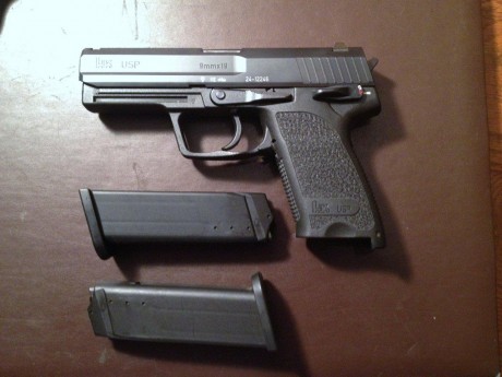 Vendo HK USP 9 mm PB,  
precio 400 Eur.
Se encuentra en Mataró ( BCN ) 
guiada en licencia F 00
