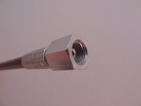 Hola compañeros,

Necesito saber que adaptador conecta el racord de la bomba Hill con el depósito normal 01