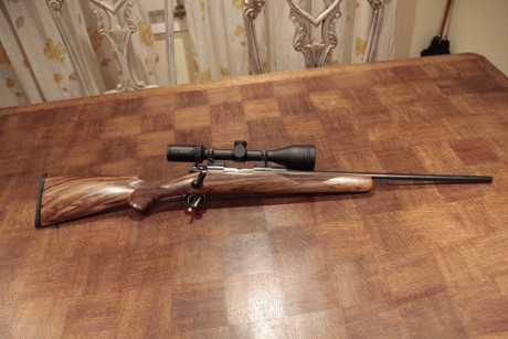 Pues eso,ando buscando un rifle hiperligero tipo INC,Lazzeroni,Accurate,etc.Escucho ofertas.Un saludo 80