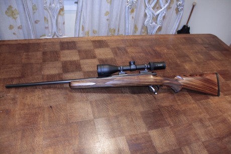 Pues eso,ando buscando un rifle hiperligero tipo INC,Lazzeroni,Accurate,etc.Escucho ofertas.Un saludo 90