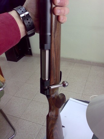 Buenos pues ala ya esta abierto el hilo del rifle incomprendido.
Pongo las fotos como lo tengo de momento, 140